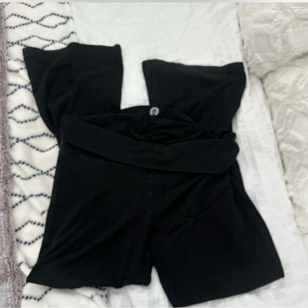 PINK Victoria's Secret Black Flare Leggings